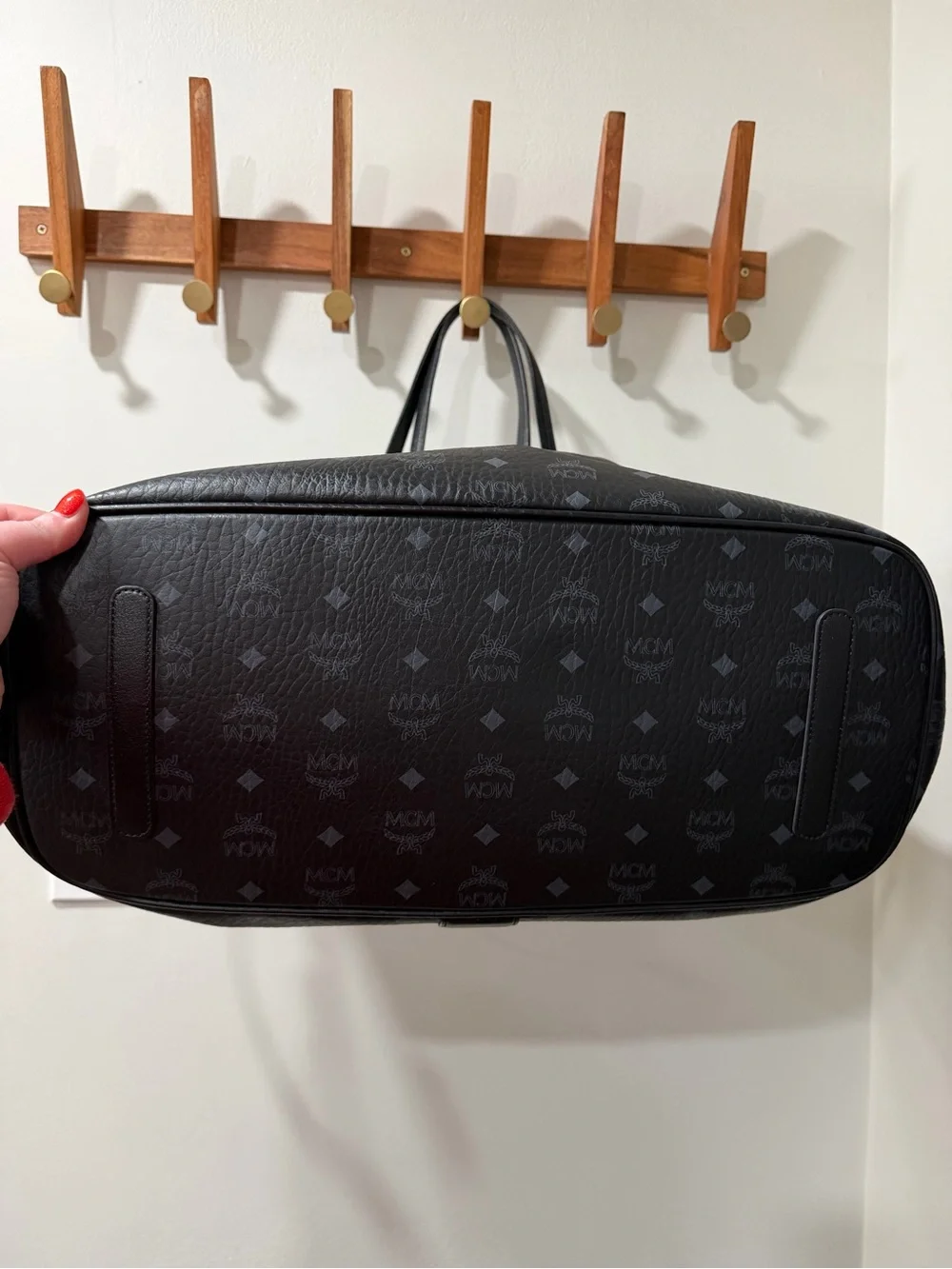 • MCM Reversible Liz Shopper •